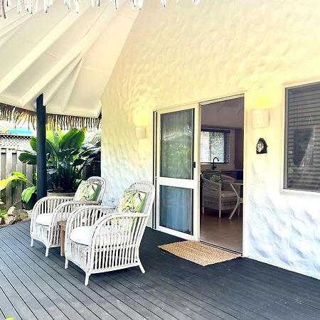 Motu Beachfront Art Villas Rarotonga Exterior photo